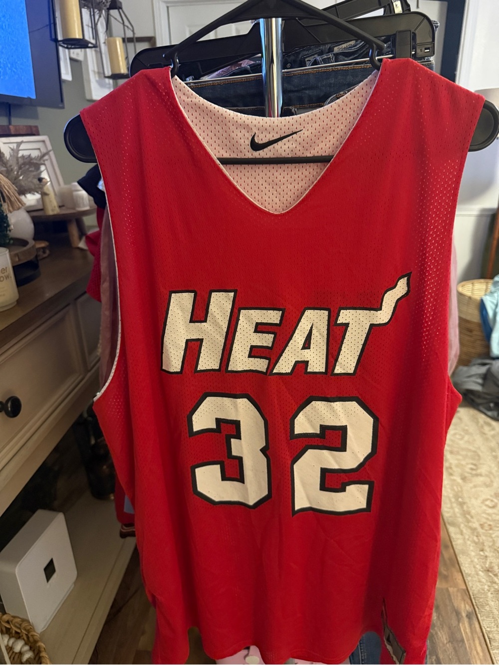 Nike Team Miami Heat #32 Reversible Basketball Jersey Red White Size Large